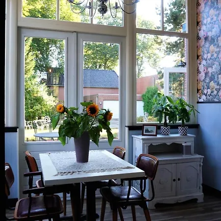 Lucia Bed & Breakfast